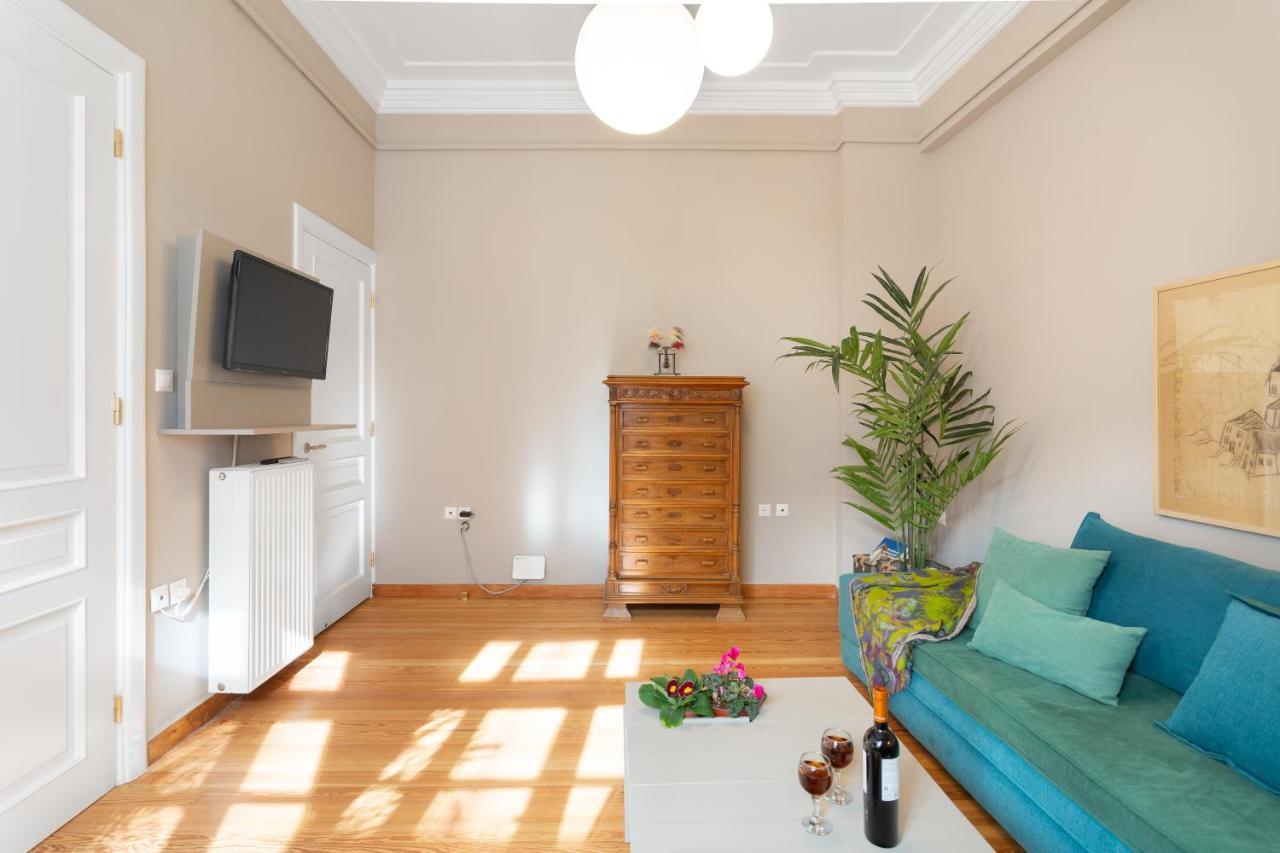 Hidesign Athens Apollon Luxury Apt In Plaka Acropolis Eksteriør billede