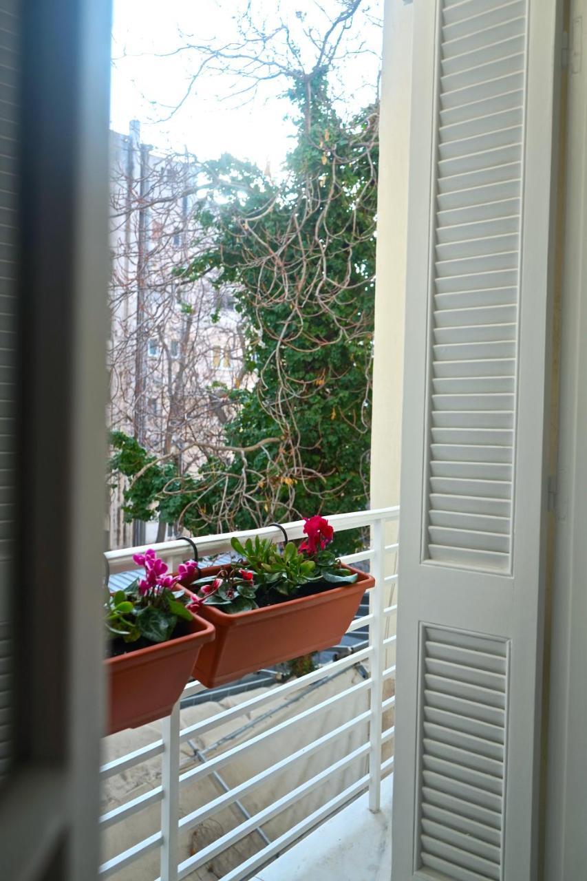 Hidesign Athens Apollon Luxury Apt In Plaka Acropolis Eksteriør billede